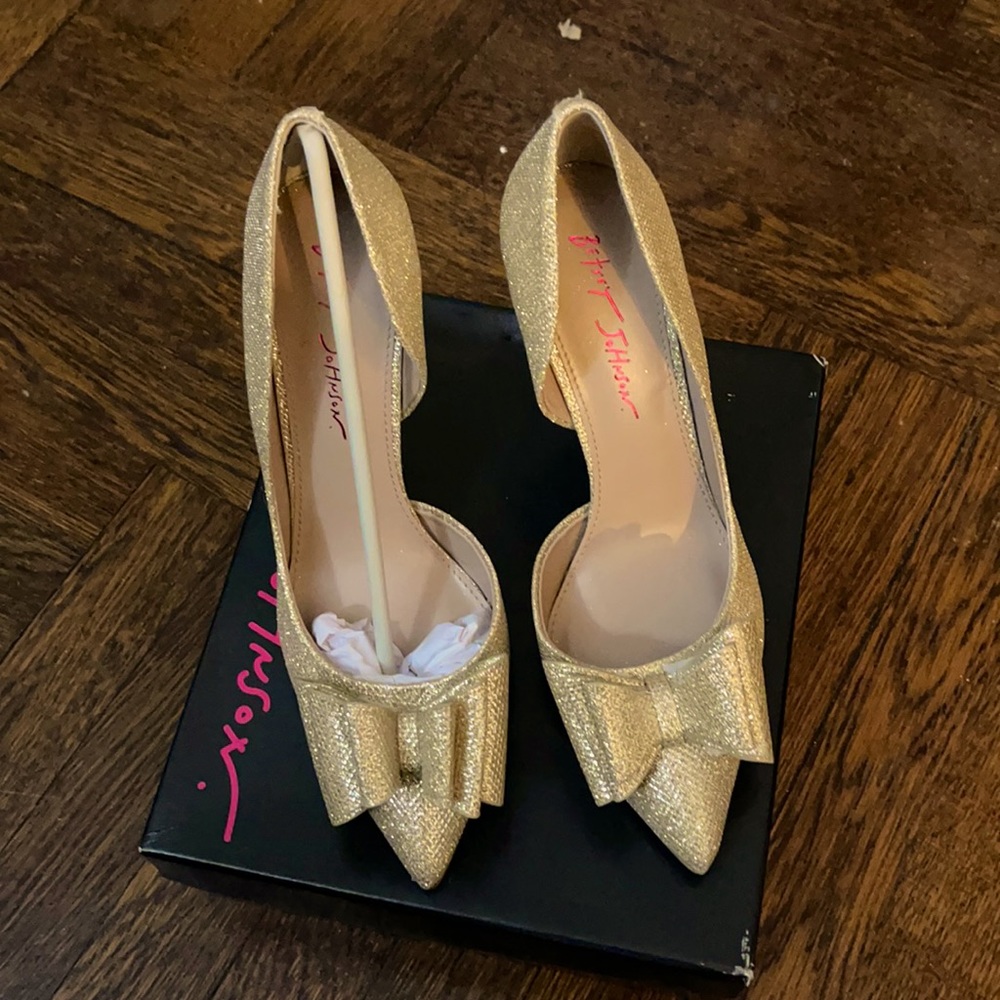 Betsy Johnson Prince Gold